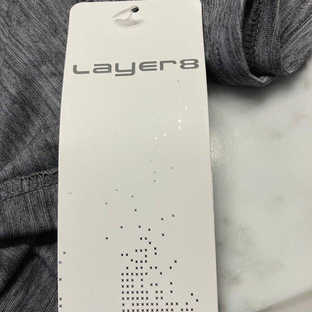 NWT Layer 8 Performance Tee Gray V-neck Size Large - Picture 6 of 9